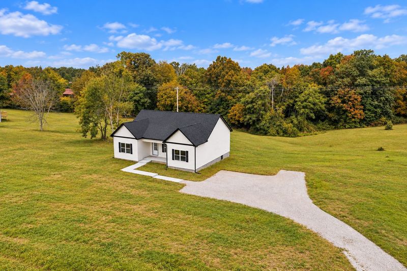 1434 East Piney Rd, Dickson, TN 37055