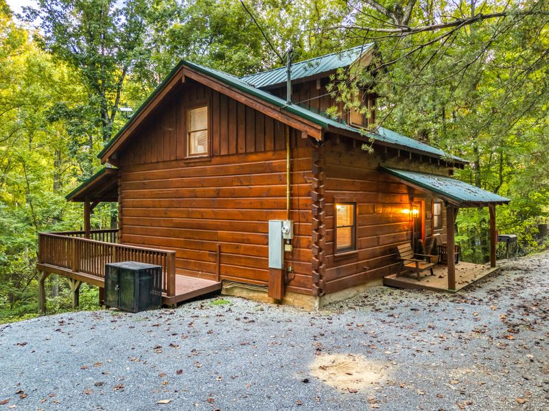 3504 Hunter Hills Way, Sevierville, TN 37876