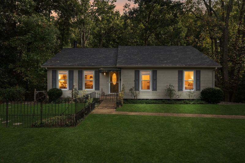 120 Knollwood Ct, Goodlettsville, TN 37072