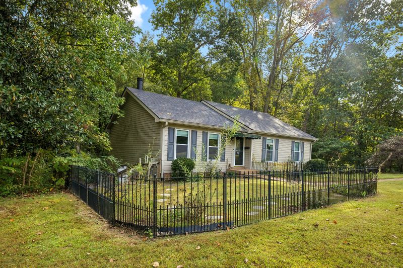 120 Knollwood Ct, Goodlettsville, TN 37072