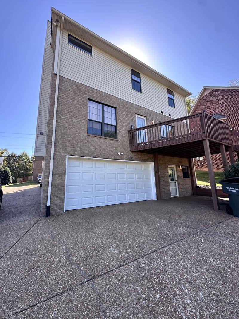 6661 Sugar Valley Dr, Nashville, TN 37211