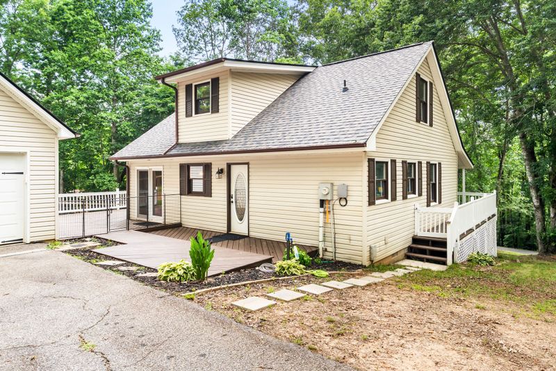 277 Tracy St, Blairsville, GA 30512