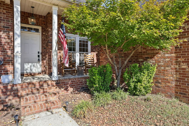 1911 Kensington Dr, Murfreesboro, TN 37127