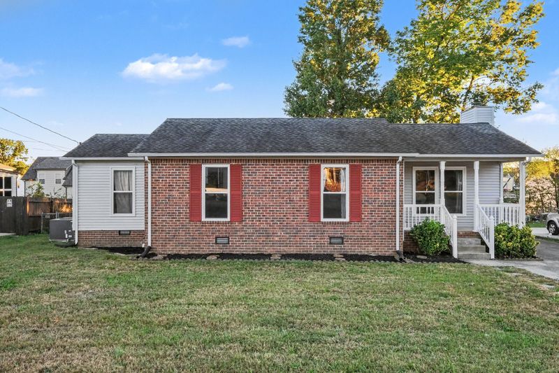 621 Blake Moore Dr, La Vergne, TN 37086