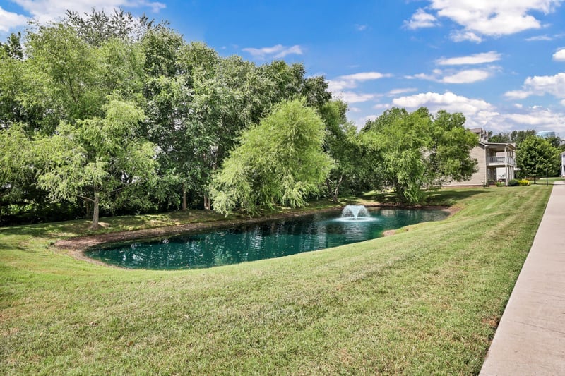 1053 Enclave Ave, Pleasant View, TN 37146