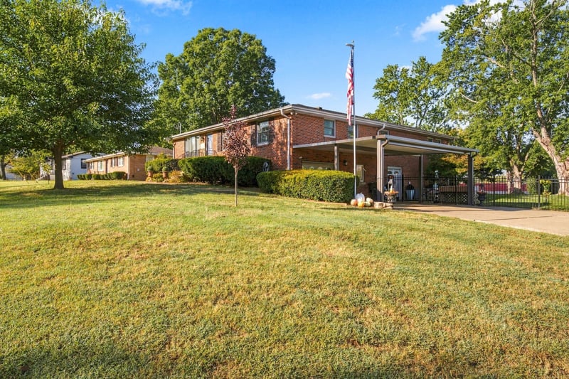 102 Belinda Dr, Hermitage, TN 37076