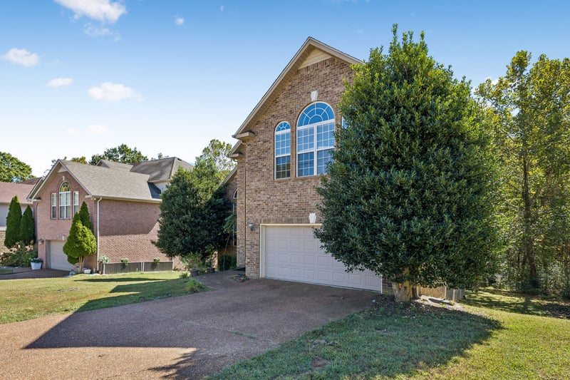 5409 Oak Chase Dr, Antioch, TN 37013