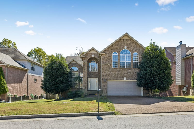 5409 Oak Chase Dr, Antioch, TN 37013
