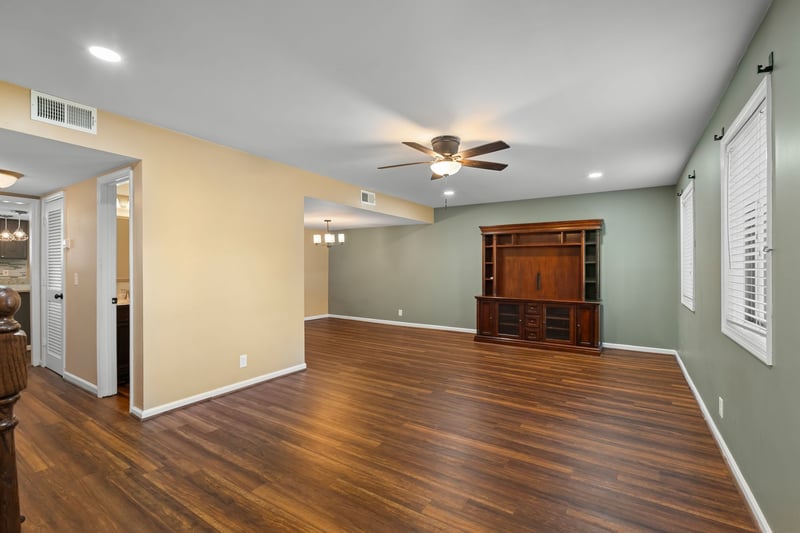 192 Lake Chateau Dr, Hermitage, TN 37076