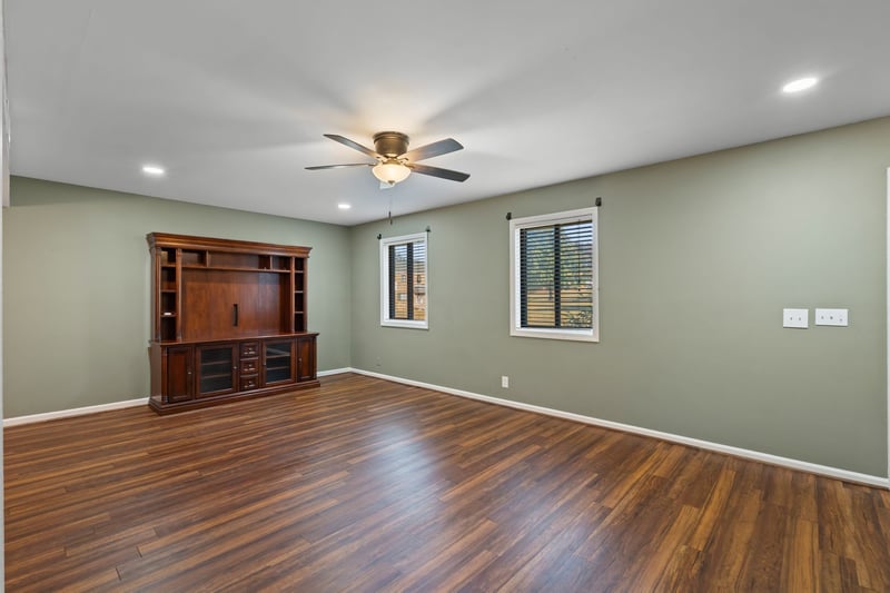192 Lake Chateau Dr, Hermitage, TN 37076