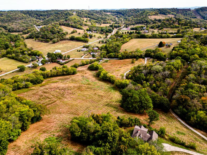 6735 Cross Keys Rd, College Grove, TN 37046