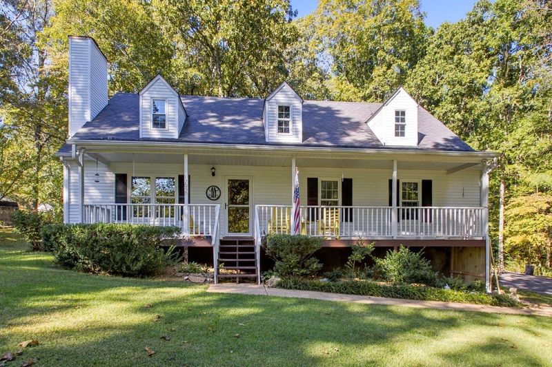 1205 Hardwood Trl, Burns, TN 37029