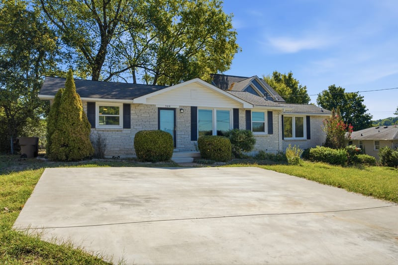 504 Highcrest Dr, Nashville, TN 37211