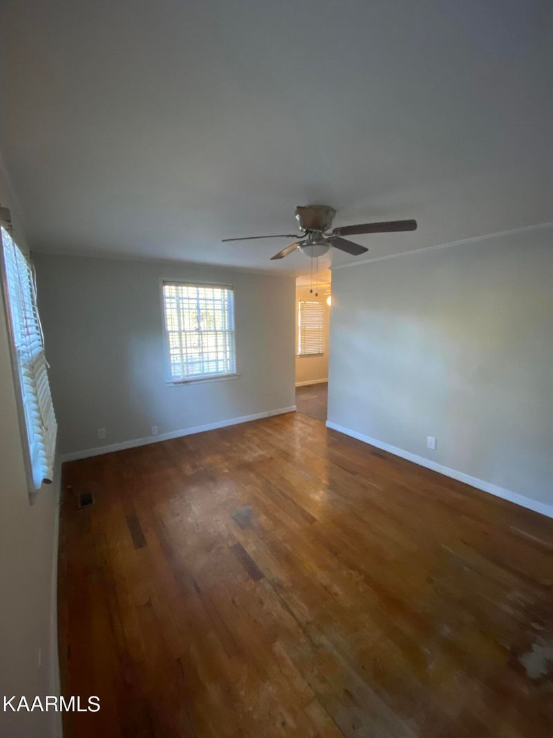 1800 Iroquois St, Knoxville, TN 37915