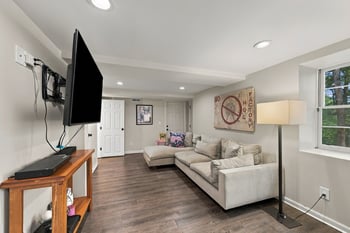 916 Rodney Dr, Nashville, TN 37205