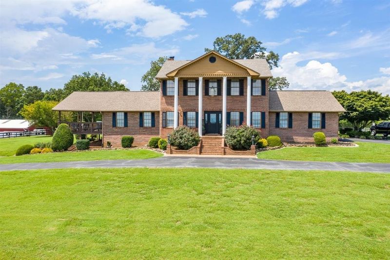 15508 E Hotchkiss Valley Rd, Loudon, TN 37774