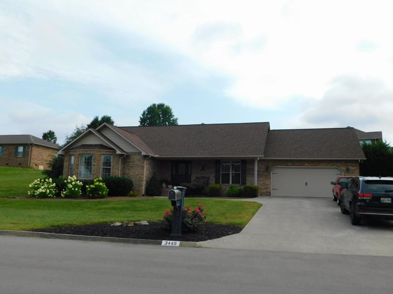 3445 Tres Bien Ln, Knoxville, TN 37920