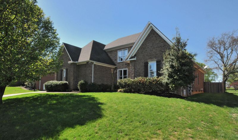 1642 Pinnacle Point Dr, Alcoa, TN 37701