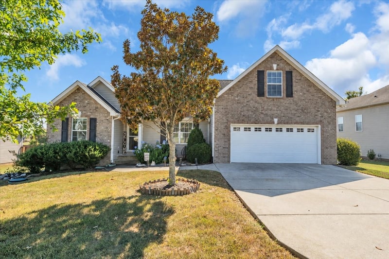1233 Crescent Ridge Dr, Murfreesboro, TN 37128