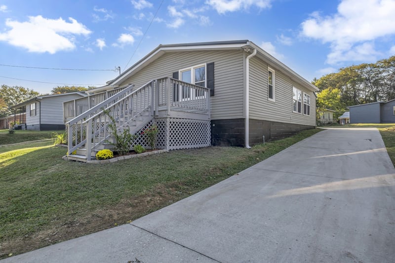 403 Carpenter St, Mount Pleasant, TN 38474