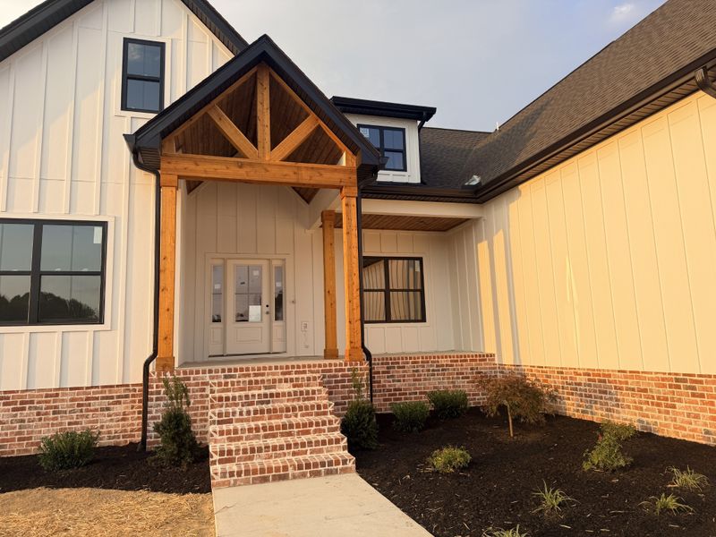 400 Jake Link Rd, Cottontown, TN 37048