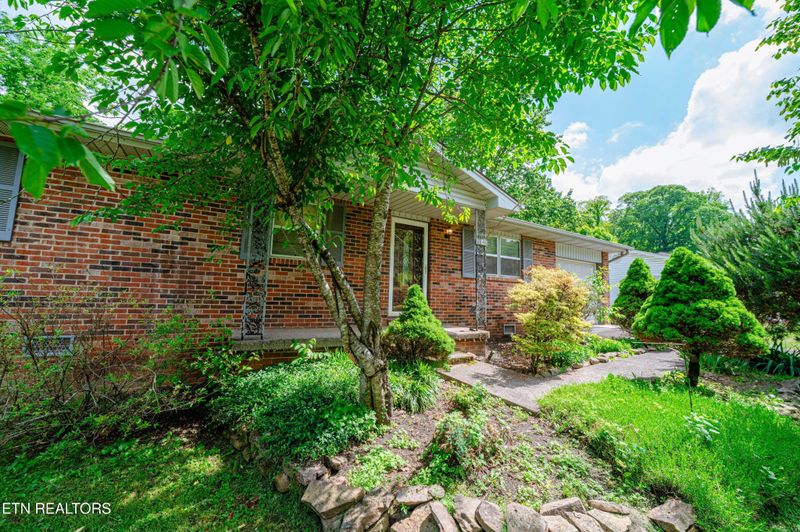 1412 Wilson Rd, Knoxville, TN 37912
