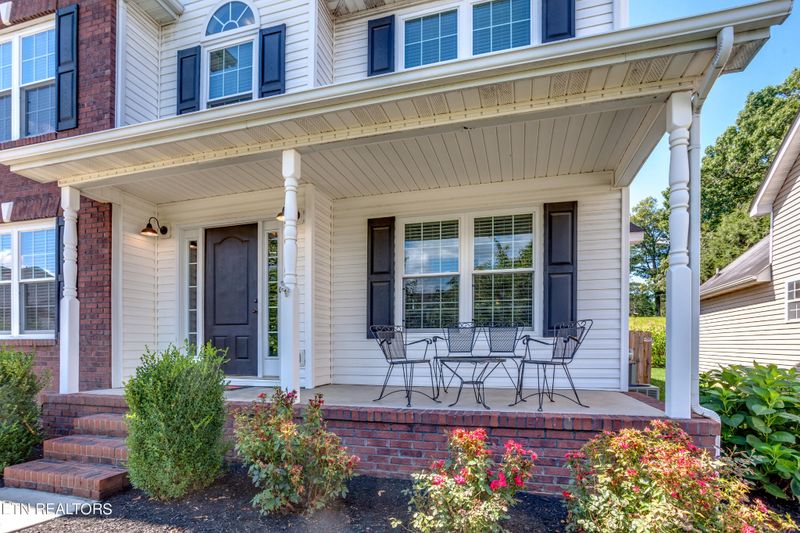 5225 Horsestall Dr, Knoxville, TN 37918