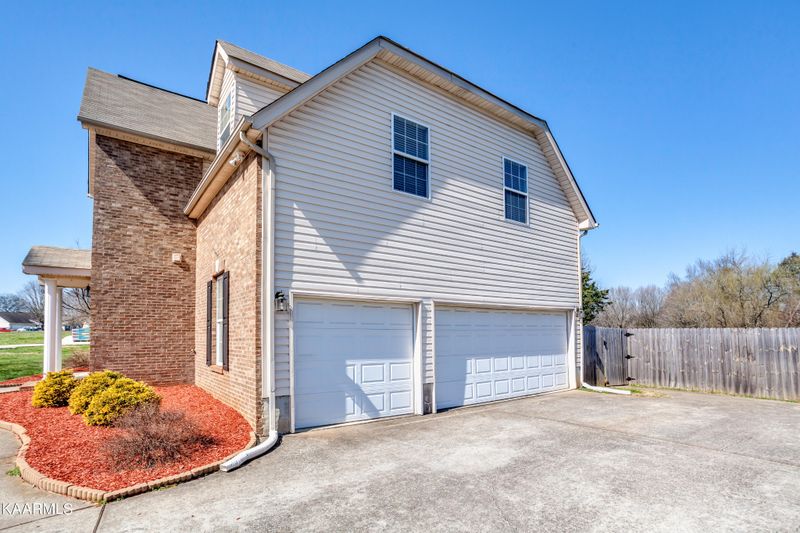 7132 Hannah Brook Rd, Knoxville, TN 37918