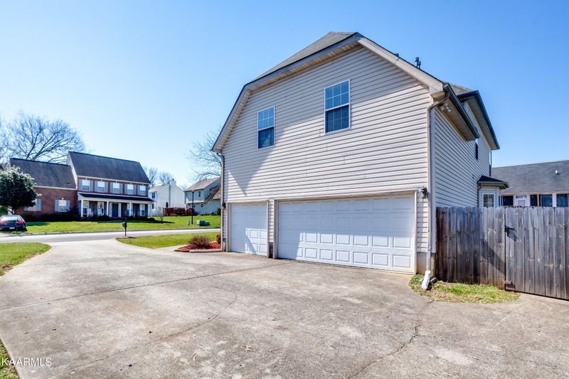 7132 Hannah Brook Rd, Knoxville, TN 37918