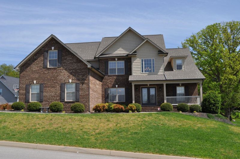 5127 Jade Pasture Ln, Knoxville, TN 37918