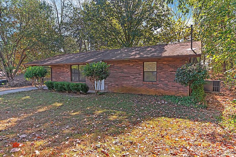 2883 Victory Ln, Sevierville, TN 37876