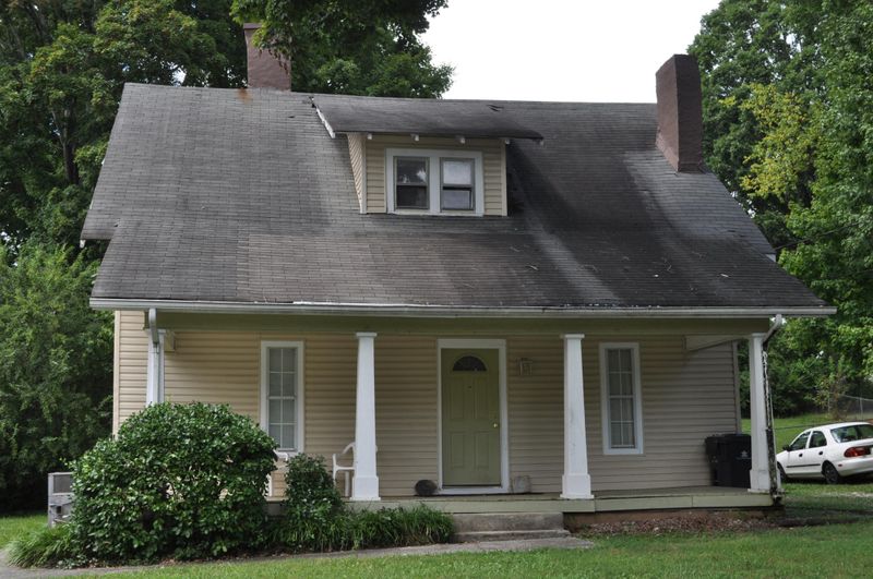 415 Watauga Dr, Knoxville, TN 37918