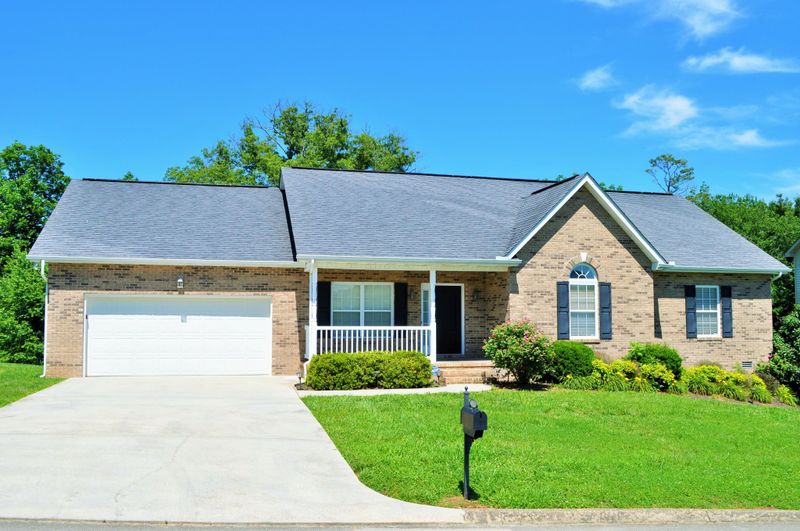 5145 Jade Pasture Ln, Knoxville, TN 37918