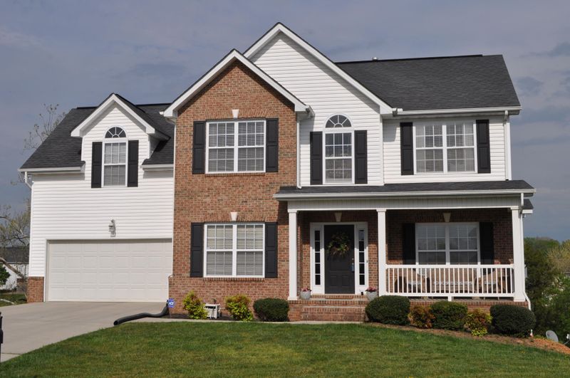 5227 Jade Pasture Ln, Knoxville, TN 37918