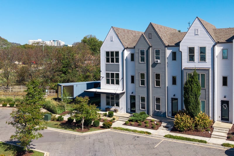 307 E Village Ln, Nashville, TN 37216