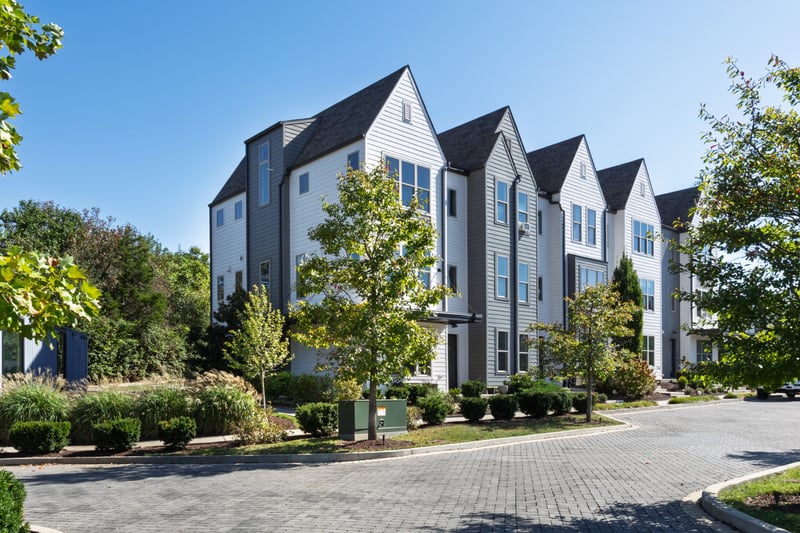 307 E Village Ln, Nashville, TN 37216