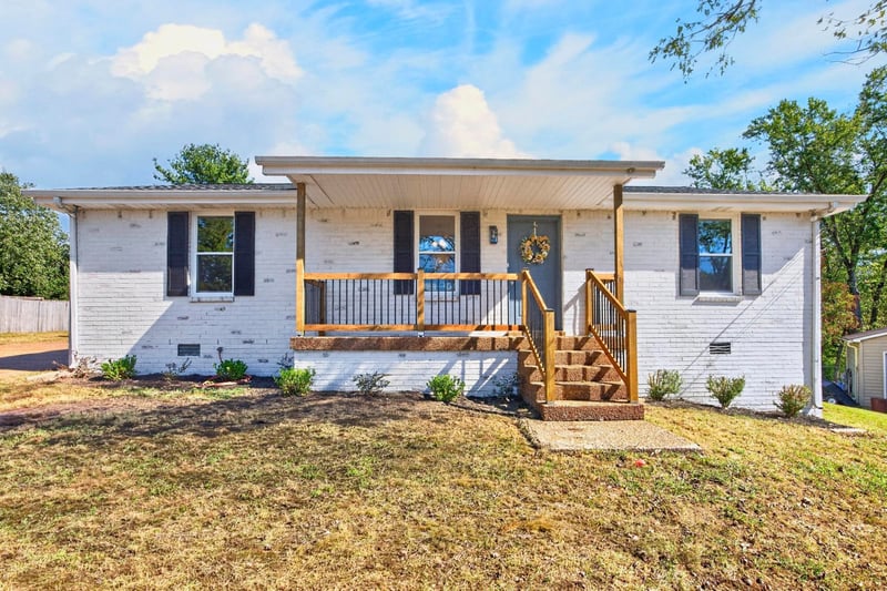 692 Southview Dr, Old Hickory, TN 37138