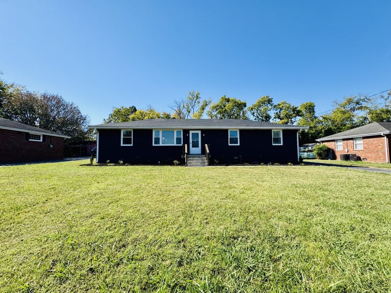 426 Eastland Ave, Lebanon, TN 37087
