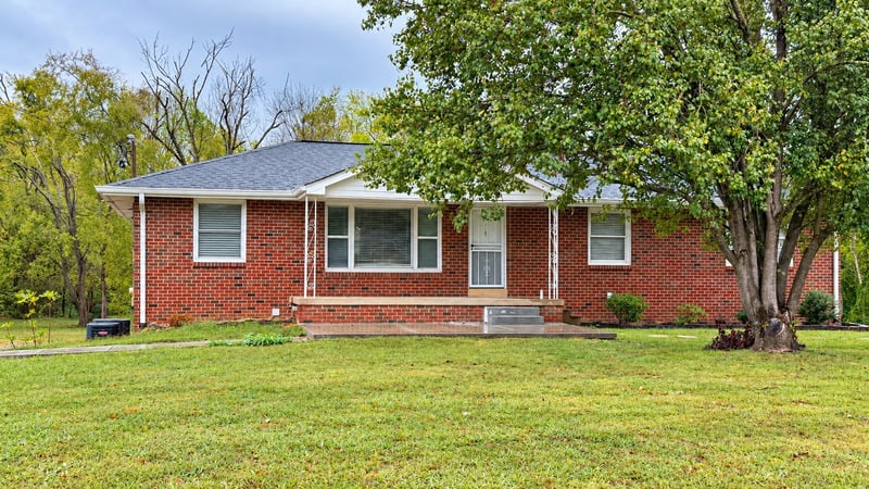 3670 Hunters Point Pike, Lebanon, TN 37087