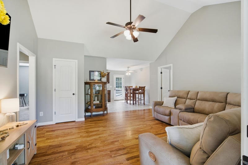 229 Staggs Dr, Portland, TN 37148