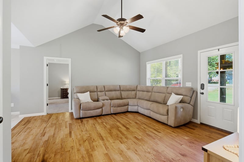 229 Staggs Dr, Portland, TN 37148