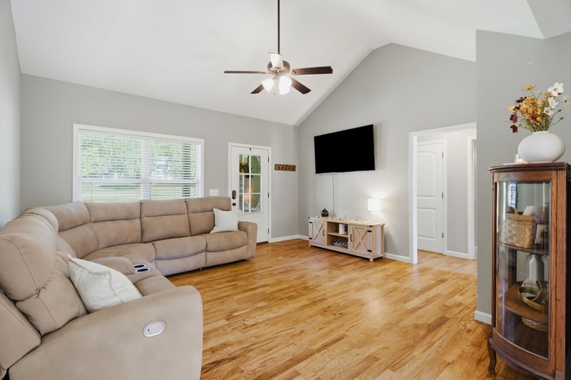 229 Staggs Dr, Portland, TN 37148