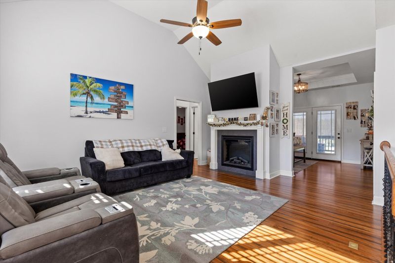 77 Donna Lee Dr, Fort Oglethorpe, GA 30742