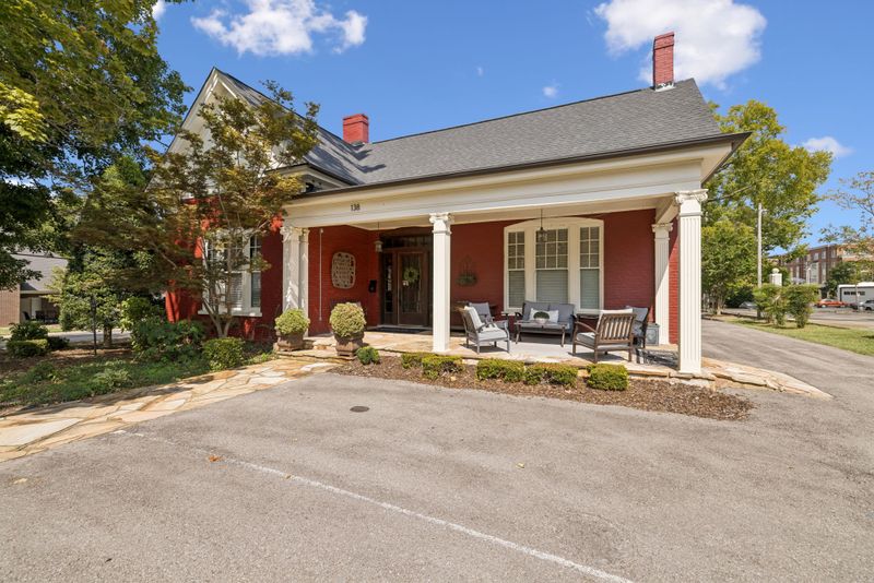138 3rd Ave N, Franklin, TN 37064
