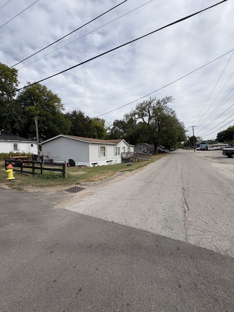 201 E 16th St, Columbia, TN 38401