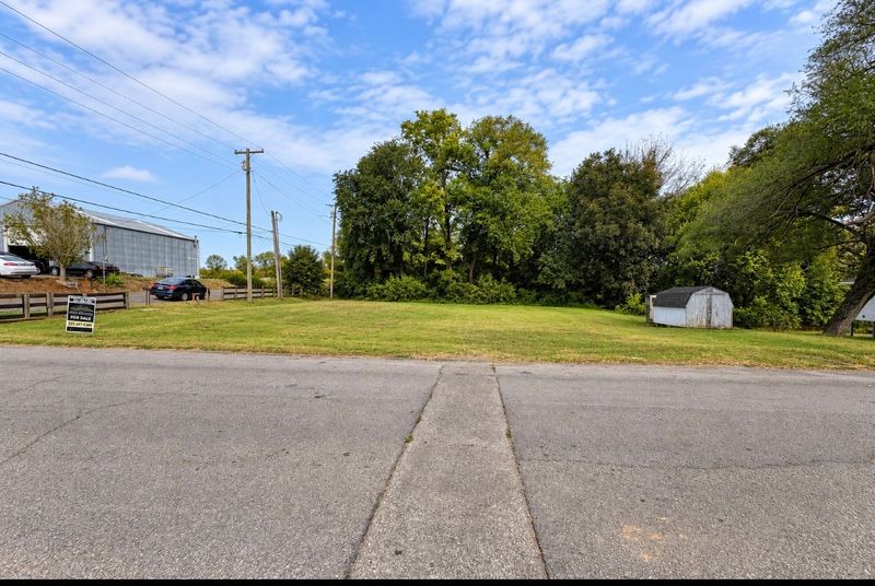 201 E 16th St, Columbia, TN 38401