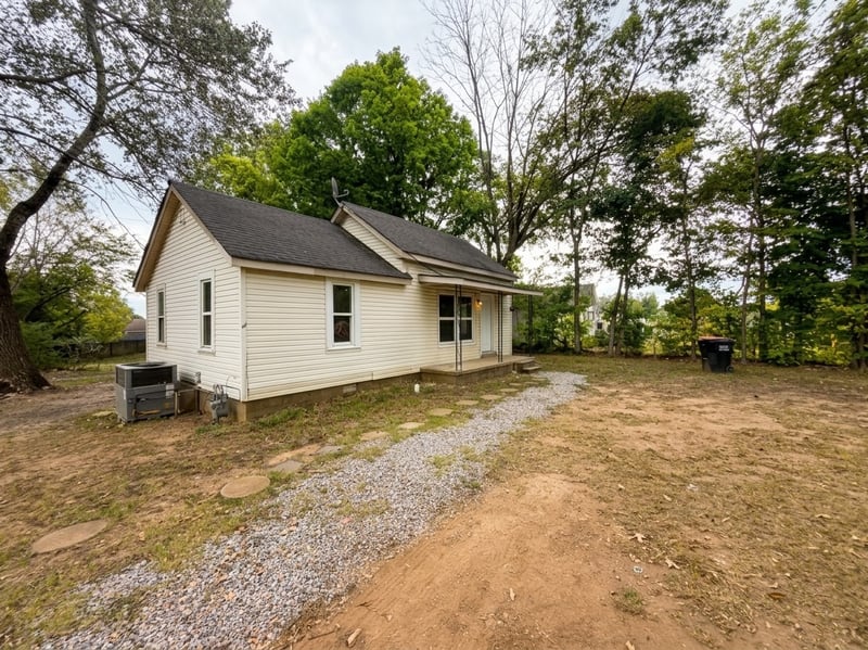 4491 Church St, Greenbrier, TN 37073