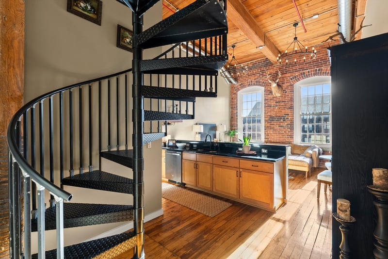 1350 Rosa L Parks Blvd #422, Nashville, TN 37208