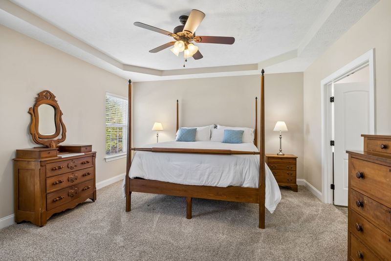 7708 Sunbar Ln, Nashville, TN 37211