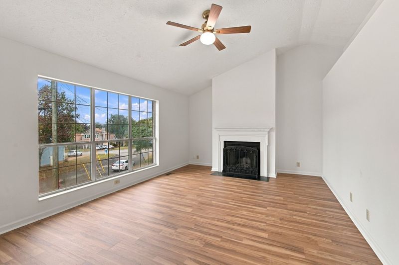 1109 Burlingame Ct, Antioch, TN 37013